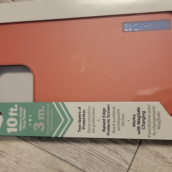 NWT Incipio iPhone Pink Case‎ - Picture 2 of 4